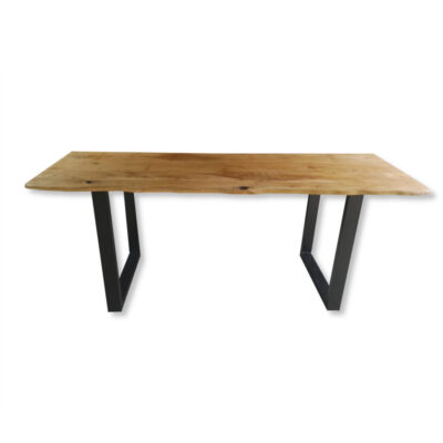 Eichentisch im Industrial Stil