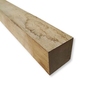 Massives Eichen Kantholz 10 x 10 x 50 cm als Drechselrohling, ungehobelt mit natürlicher Holzmaserung – ideales Drechselholz für Bastler, Heimwerker und Holzhandwerker. Rustikales Eichenholz in Schnittklasse B, perfekt für Schnitzarbeiten, Holzprojekte und kreative Holzbearbeitung.