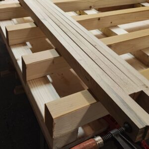 Verleimtisch selber bauen, Verleimtisch Bauanleitung, Verleimtisch Holz, Verleimtisch Werkstatt, Verleimtisch Multiplex, Verleimtisch KVH, Verleimtisch für Tischplatten, Holz verleimen Tisch, Werkbank zum Verleimen, Leimtisch bauen, Holzplatten verleimen, Massivholz verleimen, Stirnholz verleimen, Holzwerkstatt DIY, Werkstattmöbel selber bauen, Holzwerker Verleimtisch, professionelle Verleimhilfe, Verleimvorrichtung Holz, Tischler Verleimtisch, Schreiner Verleimtisch