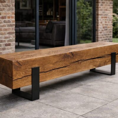 Eichenbalken Bank, Bank aus altem Eichenbalken, rustikale Holzbank massiv, Sitzbank Eiche Industrial, Loft Bank Holz Stahl, Gartenbank Eichenbalken, Sitzbank Massivholz Industrial, Bank aus Holzbalken, rustikale Bank Eiche, Outdoor Bank Eichenholz, Sitzbank mit Stahlfüßen, U-Stahlfüße Bank, Bank Loft Stil, Industrial Design Holzbank, Massivholz Bank handgefertigt, Eichenholz Bank Unikat, Bank für drinnen und draußen, nachhaltige Holzbank, Bank Manufaktur Deutschland, Eichenbalken Möbel, oak beam bench, solid oak bench industrial, rustic oak bench, reclaimed oak bench, industrial wood bench outdoor, handmade oak bench Germany