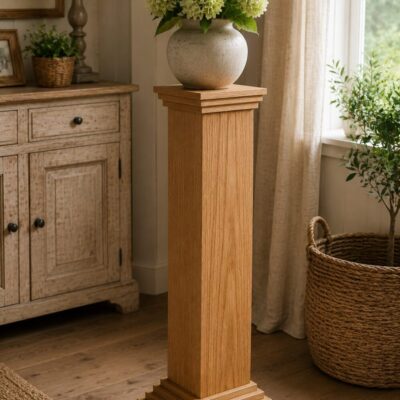 oak pedestal stand, wooden pedestal, rustic wood pedestal, farmhouse pedestal, eichenholz stele, wooden plant stand, vase pedestal wood, oak decor column, rustic farmhouse decor, wooden display pedestal, landhaus deko holz, decorative wood column, oak flower pedestal